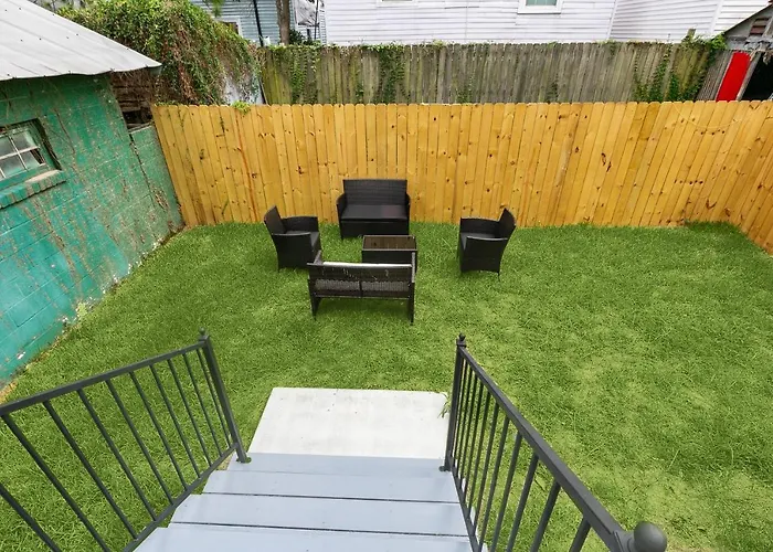 New Luxury 3Br W Jacuzzi
